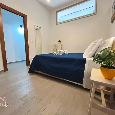 Patty Maison - Large & New Central Apartment Bari Exterior photo