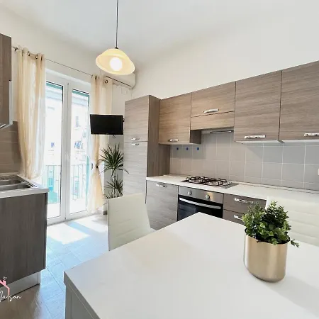 Patty Maison - Large & New Central Apartment Bari Exterior photo